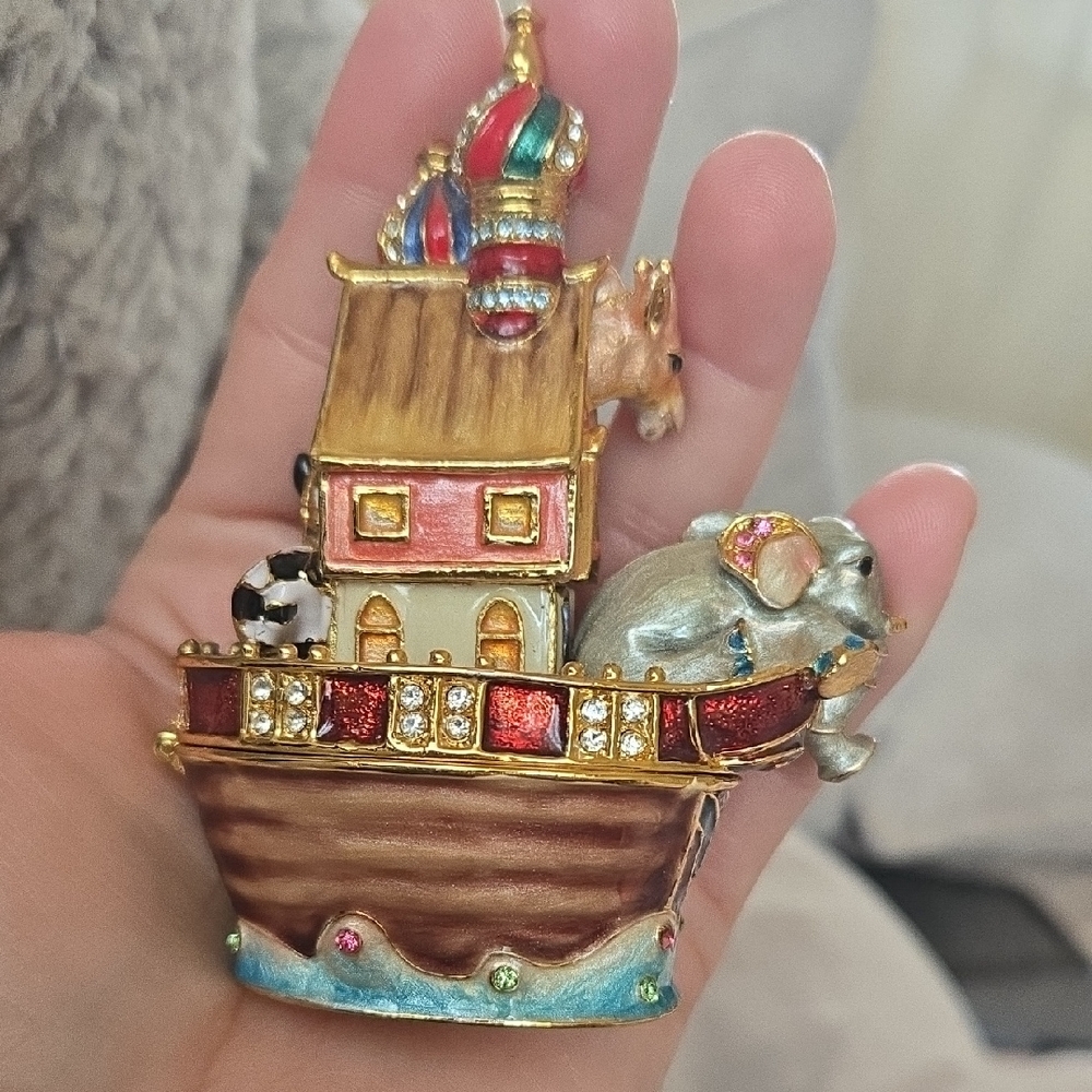 Colorful Noah's Ark Brooch